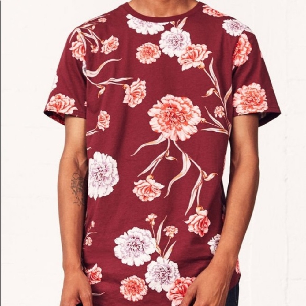 PacSun burgandy and floral pattern T-shirt
